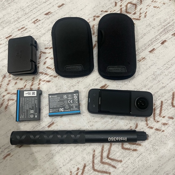 Insta360 Other - Insta360 Black Digital Camera Kit